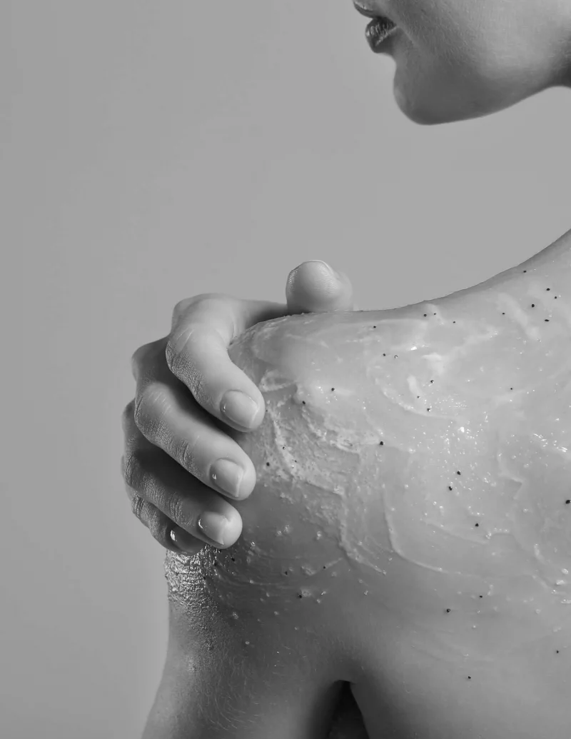 Volcanic Body Scrub es un exfoliante corporal